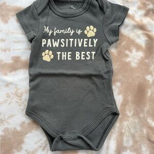 0-3M Grey Onesie - My family is Pawsitively the Best